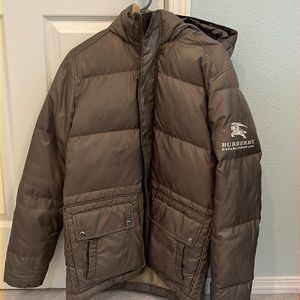 Burberry puffy jacket size M